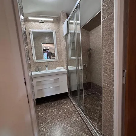 Apartment Hugo *